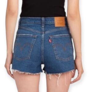 Levi’s High Rise Shorts Color Mid Wash Size 24
